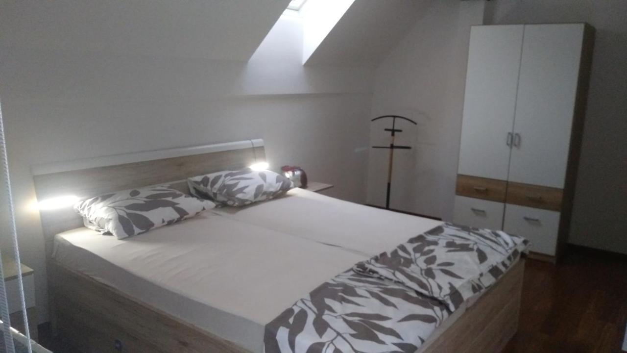 Villa Pocitniska Hisa Nad Soco Bovec Esterno foto